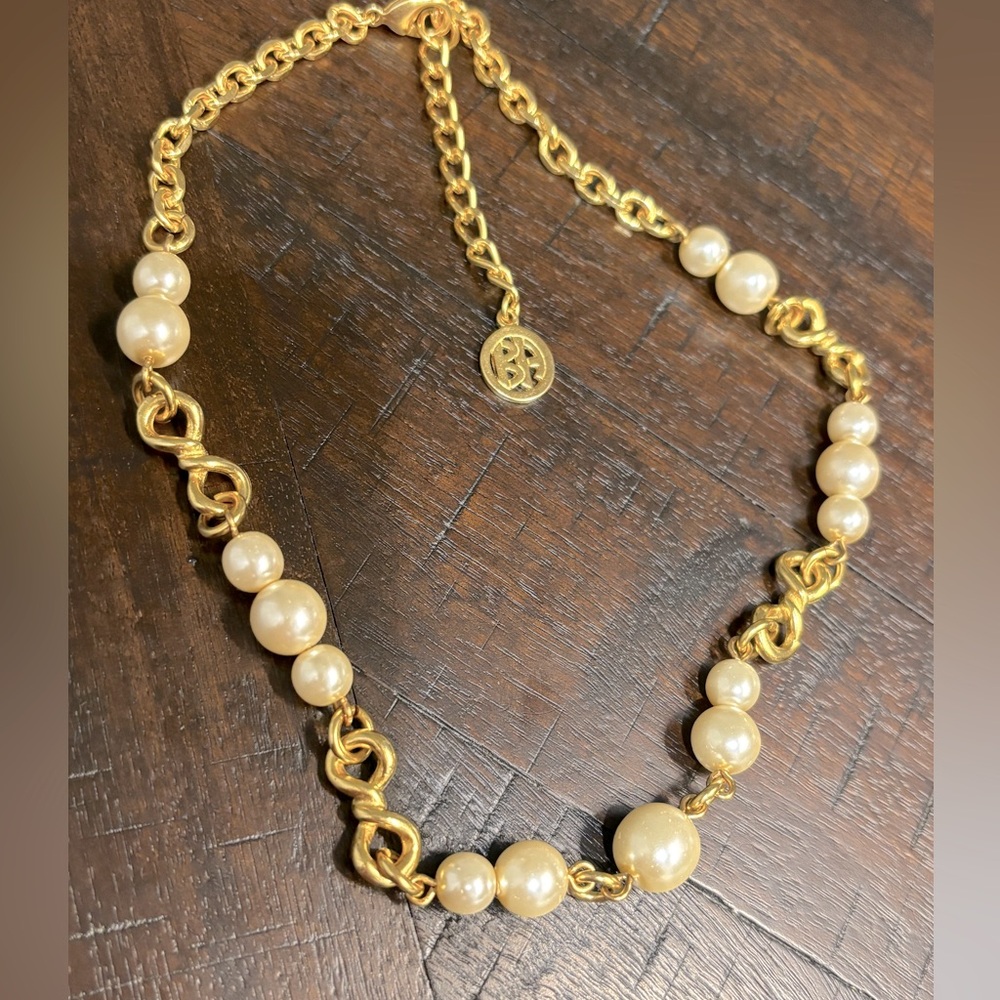 Necklace without use.